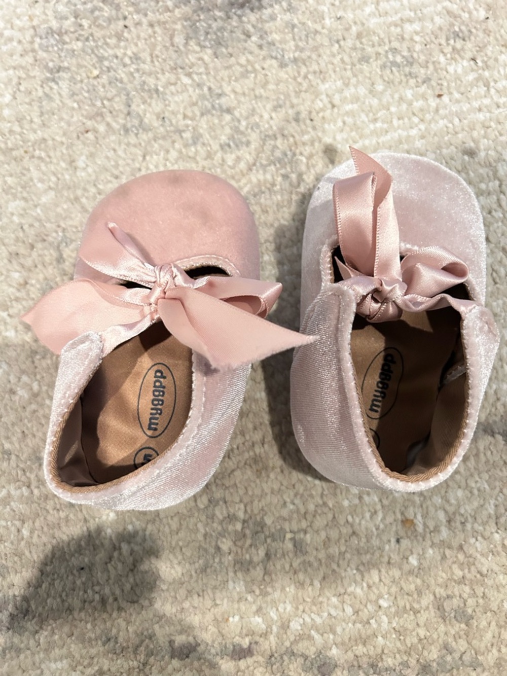 Used-Myggpp Pink Velvet Baby Shoes with Satin Bow